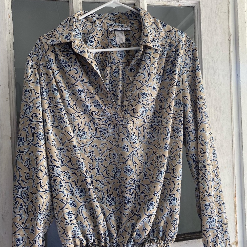 Woman’s printed pullover
